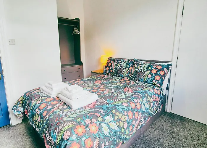 Cozy Room In Modern House Near Nottingham