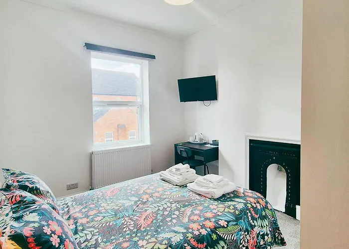 Cozy Room In Modern House Near Nottingham